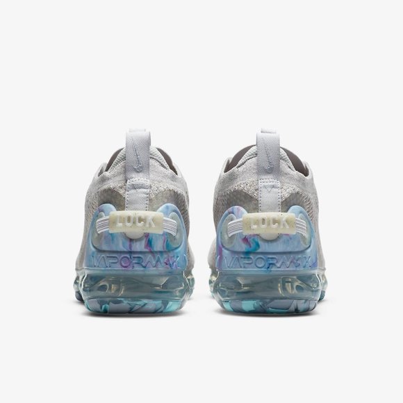 WMNS NIKE AIR VAPORMAX 2020 FK FLYKNIT SUMMIT 7.5 - Picture 4 of 9